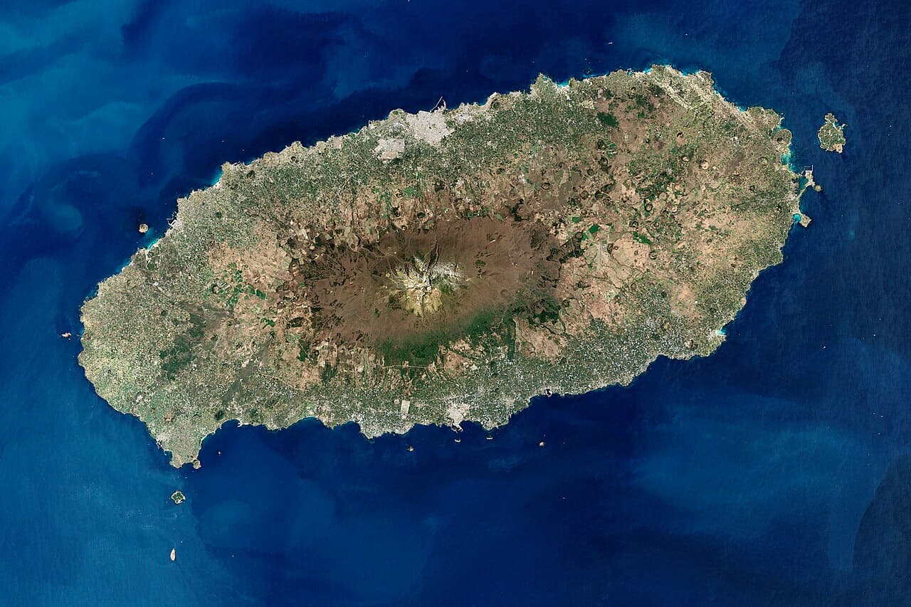 Vulkansk kystlandskap på Jeju