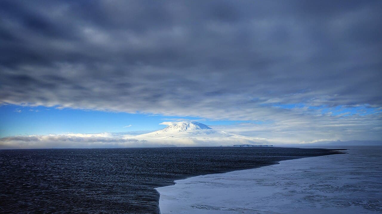 Vulkanen Erebus på Rossøya