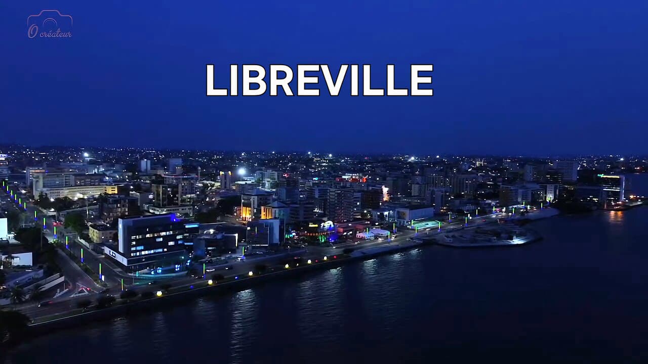Libreville opplyst om natten langs kysten