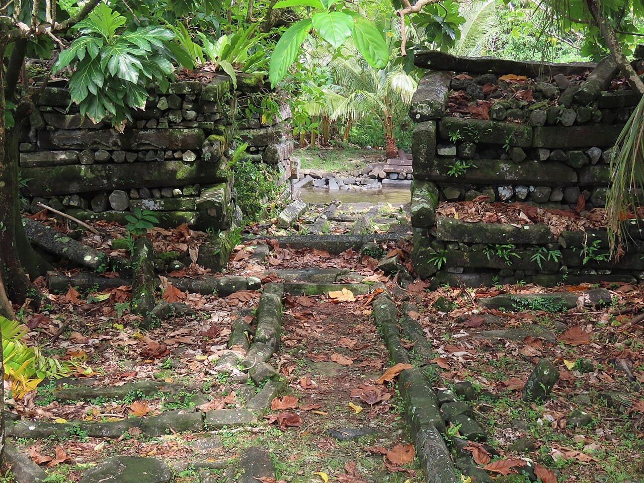 Steinmurene i Nan Madol på Pohnpei