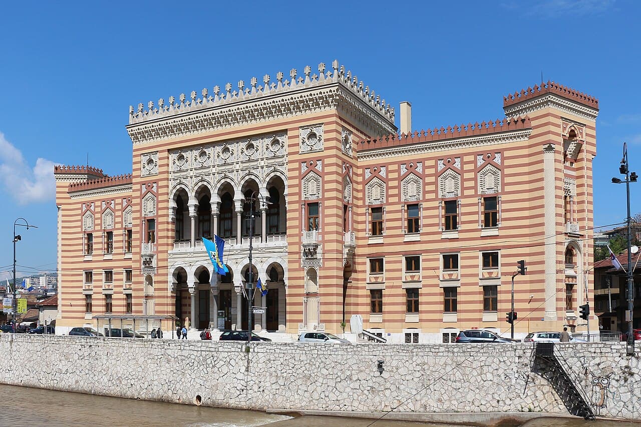Rådhuset Vijećnica i Sarajevo