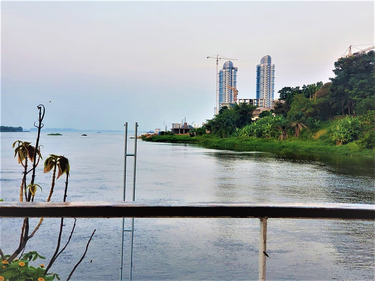 Kongofloden sett fra Kinshasa